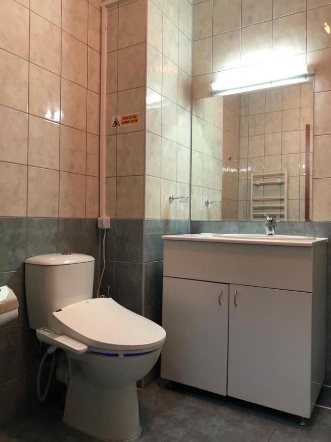 בורובץ Flora Apartment 612A מראה חיצוני תמונה