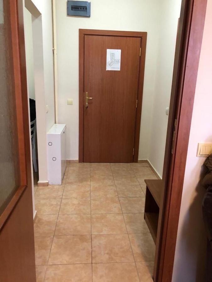 בורובץ Flora Apartment 612A מראה חיצוני תמונה