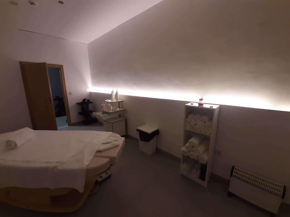 בורובץ Flora Apartment 612A מראה חיצוני תמונה